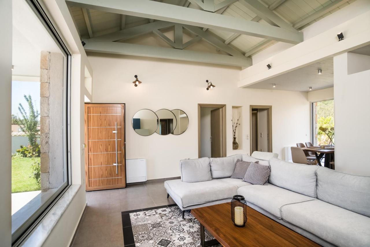 Villa Three Stars Luxury Moraitika
